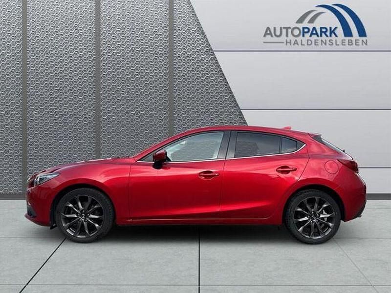 Gebraucht Mazda 3 Nakama 150 PS (110 kW) 2017 Rot Kleinwagen