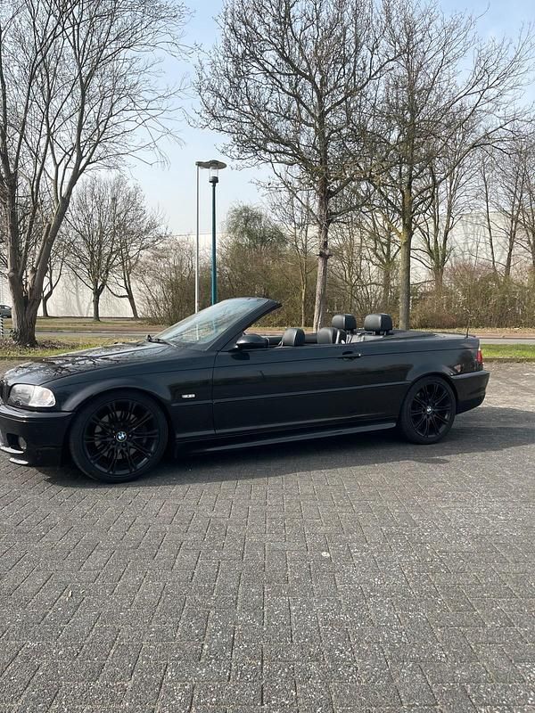 Gebraucht BMW 330 M Sport 231 PS (169 kW) 2001 Schwarz Cabrio