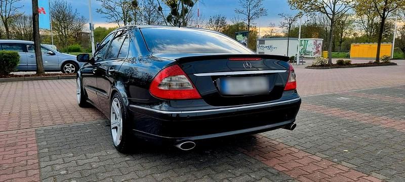 Gebraucht Mercedes E320 2006 Braun Limousine