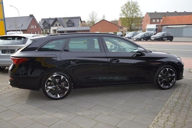 Gebraucht Cupra Leon 204 PS (150 kW) 2024 Mitternachtsschwarz (metallic) Limousine