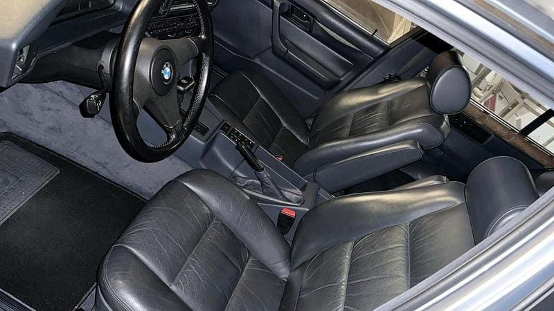 Gebraucht BMW 535 213 PS (156 kW) 1989 Grau Limousine