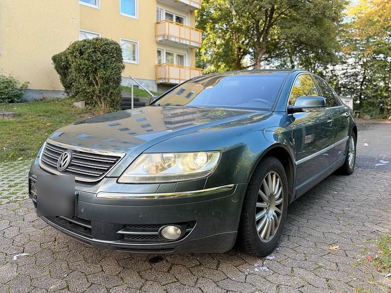 Violet Gebraucht 2006 VW Phaeton Limousine | 2.390 € (Superpreis) - Bild 1/4