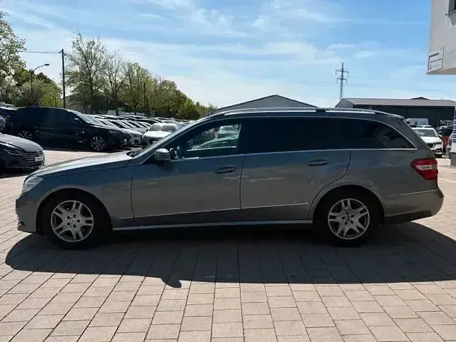 Gebraucht Mercedes E220 170 PS (125 kW) 2011 Silber Limousine