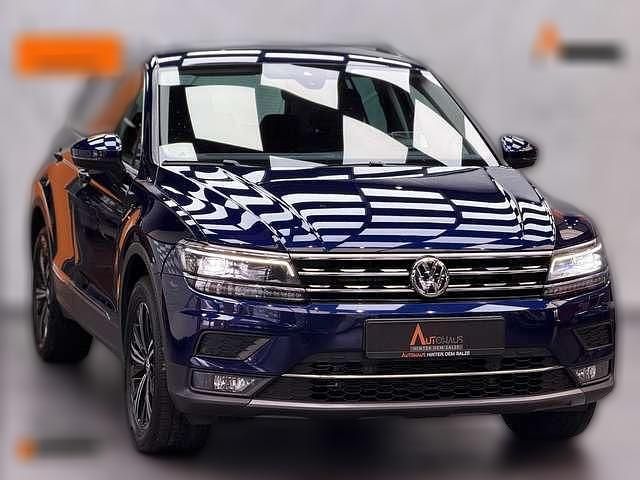 Blau metallic Gebraucht 2020 VW Tiguan Highline SUV | 28.810 € (Teuer) - Bild 1/4
