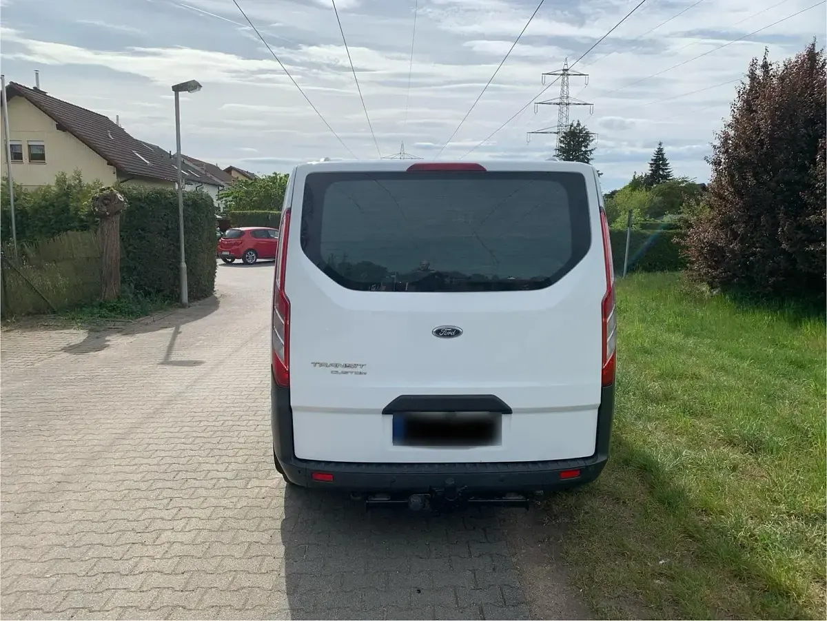 Gebraucht Ford Transit Custom 125 PS (91 kW) 2016 Weiß Van / Kleinbus