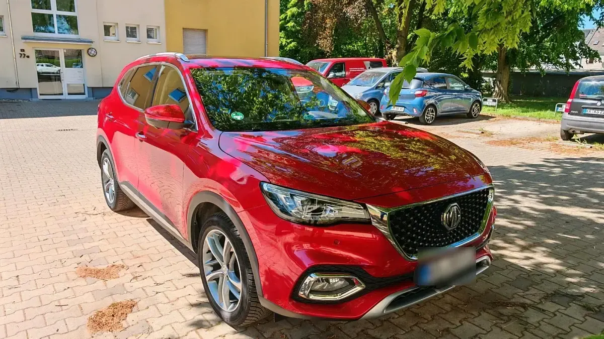 Second-hand MG EHS Luxury 258 CP (189 kW) 2022 Roșu SUV