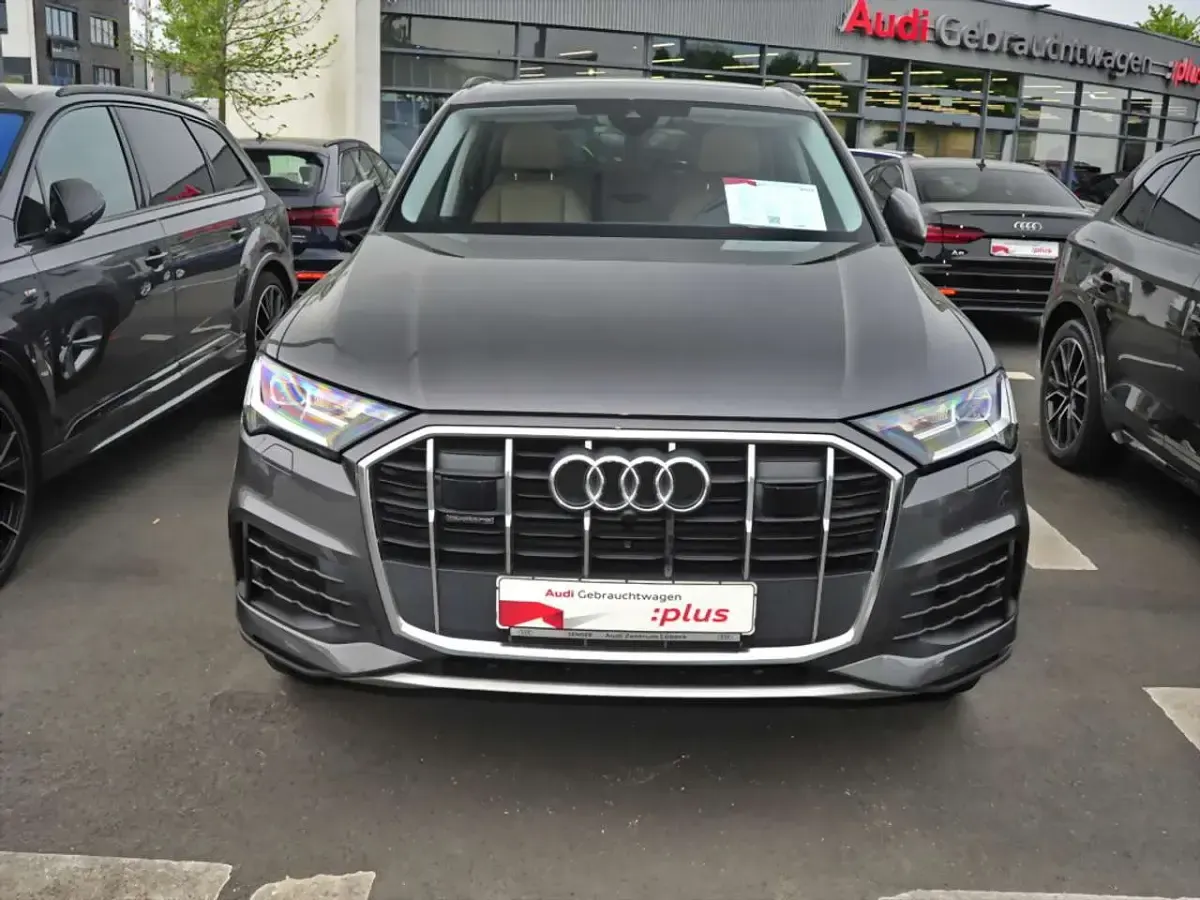 Gebraucht Audi Q7 Ambiente 286 PS (210 kW) 2022 Samuraigrau metallic SUV