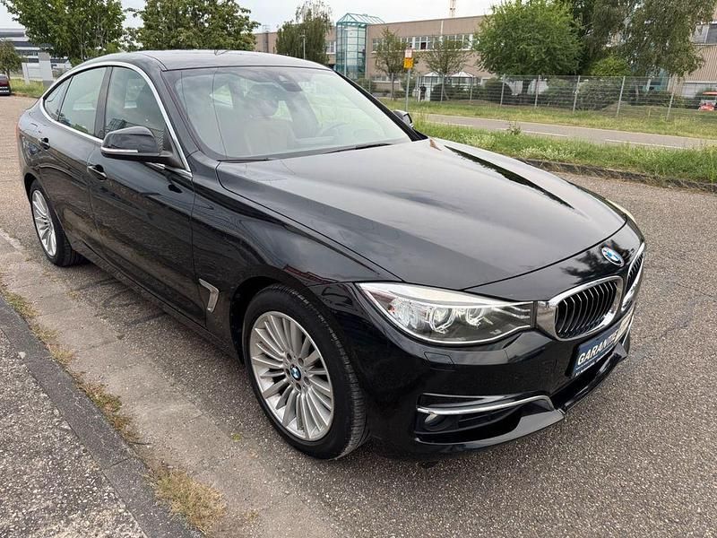 Gebraucht BMW 335 Gran Turismo Luxury Line 313 PS (230 kW) 2014 Black sapphire metallic (metallic) Limousine