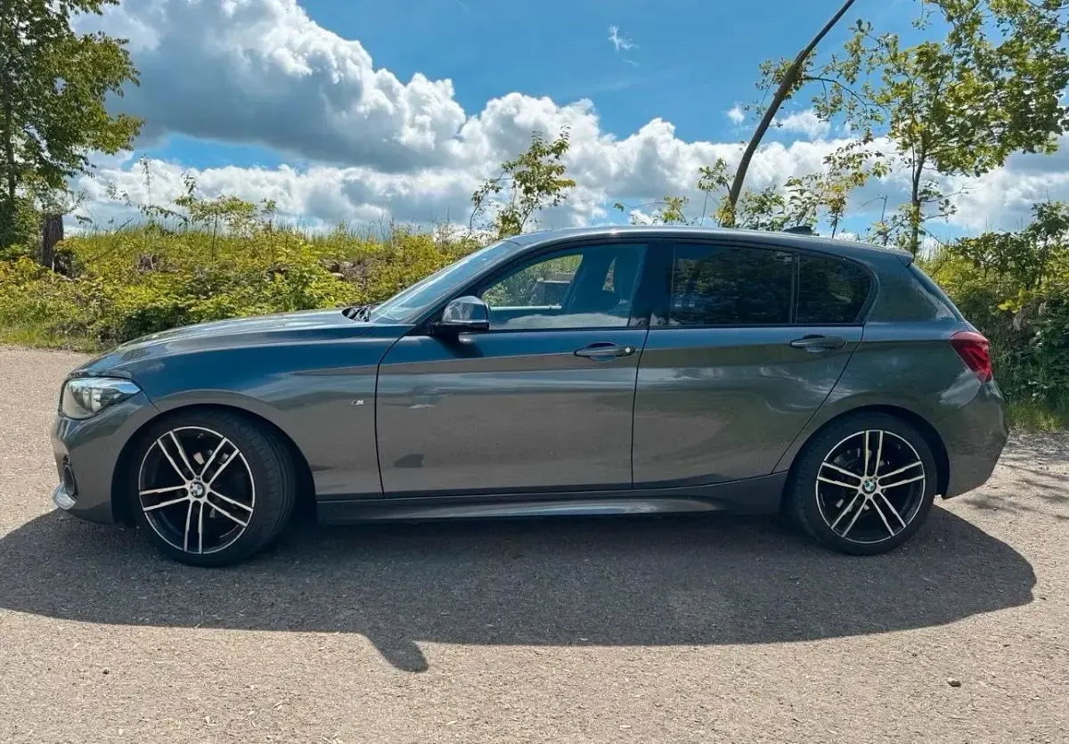 Gebraucht BMW 118 M Sport 136 PS (100 kW) 2017 Grau Limousine