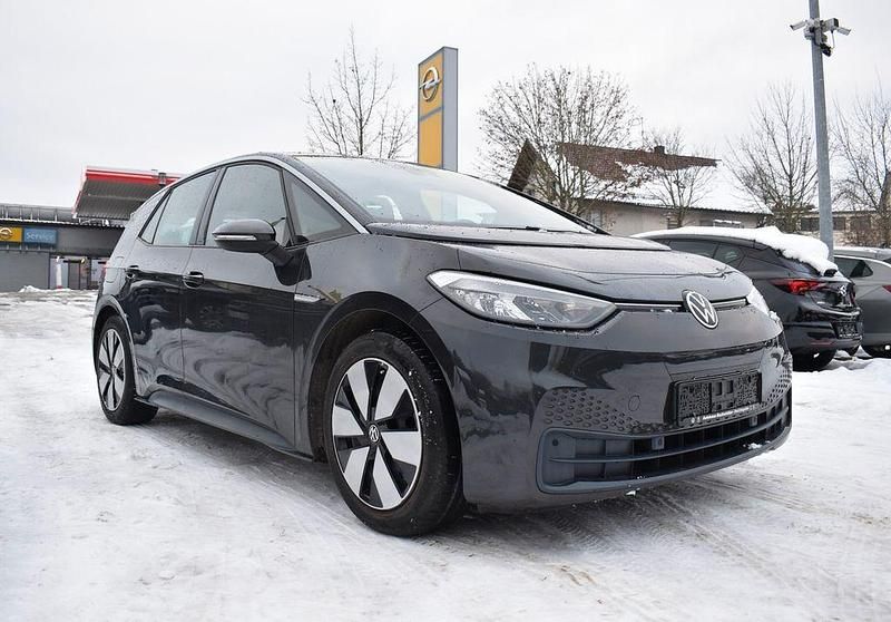 Mangangrau (metallic) Gebraucht 2021 VW ID.3 Pure Kleinwagen | 19.990 € (Fairer Preis) - Bild 1/4