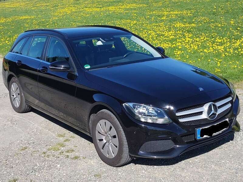Schwarz Gebraucht 2016 Mercedes C220 Kombi | 14.300 € (Guter Preis) - Bild 1/4