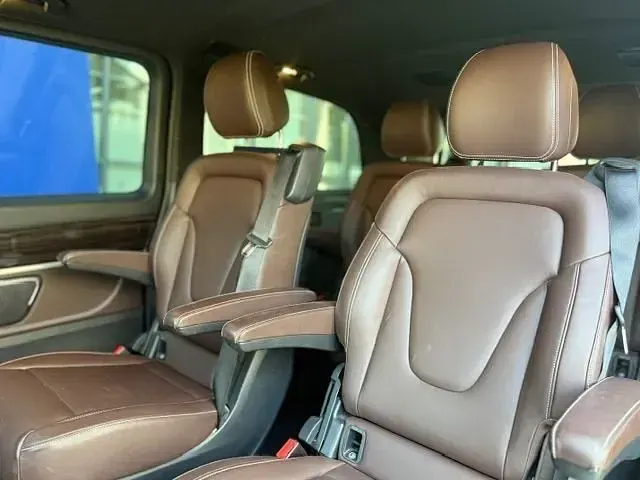 Gebraucht Mercedes V250 190 PS (139 kW) 2016 Schwarz Van / Kleinbus