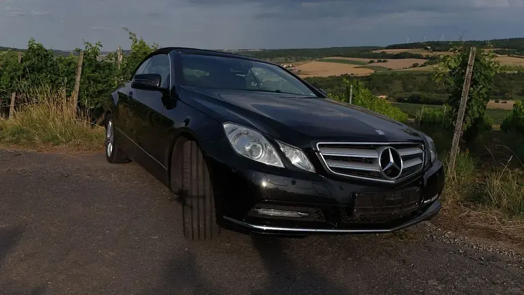 Gebraucht Mercedes E350 Avantgarde 265 PS (194 kW) 2012 Schwarz Cabrio