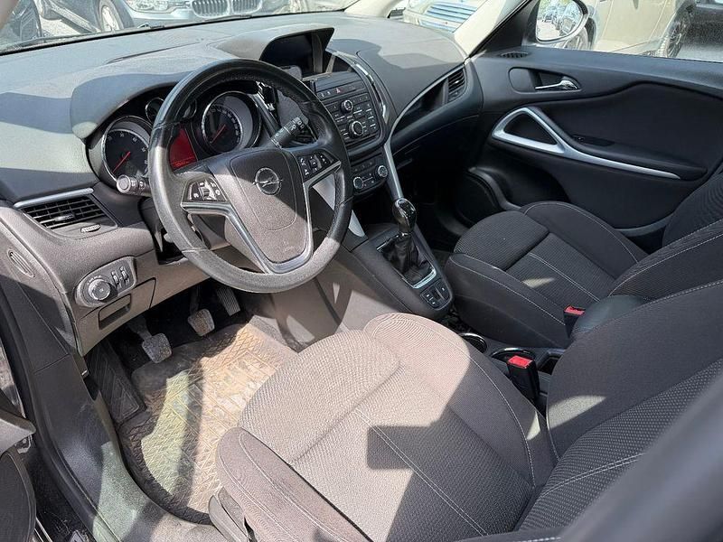 Gebraucht Opel Zafira Tourer Edition 165 PS (121 kW) 2012 Schwarz Van / Kleinbus