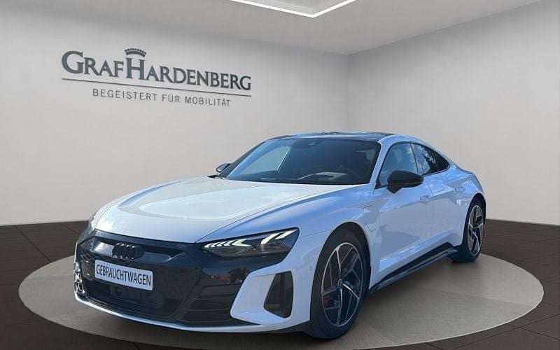 Weiss Gebraucht 2021 Audi RS e-tron GT Ambiente Limousine | 69.900 € (Fairer Preis) - Bild 1/4