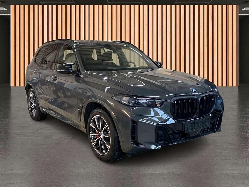 Gebraucht BMW X5 M 530 PS (389 kW) 2025 Dravitgrau SUV