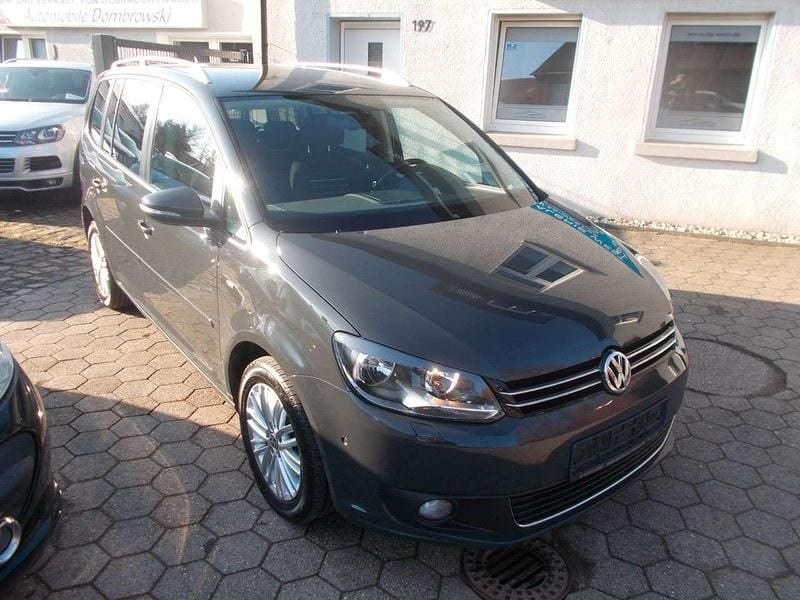 Uranograu/cinza urano Gebraucht 2014 VW Touran Cup Van / Kleinbus | 9.300 € (Fairer Preis) - Bild 1/4
