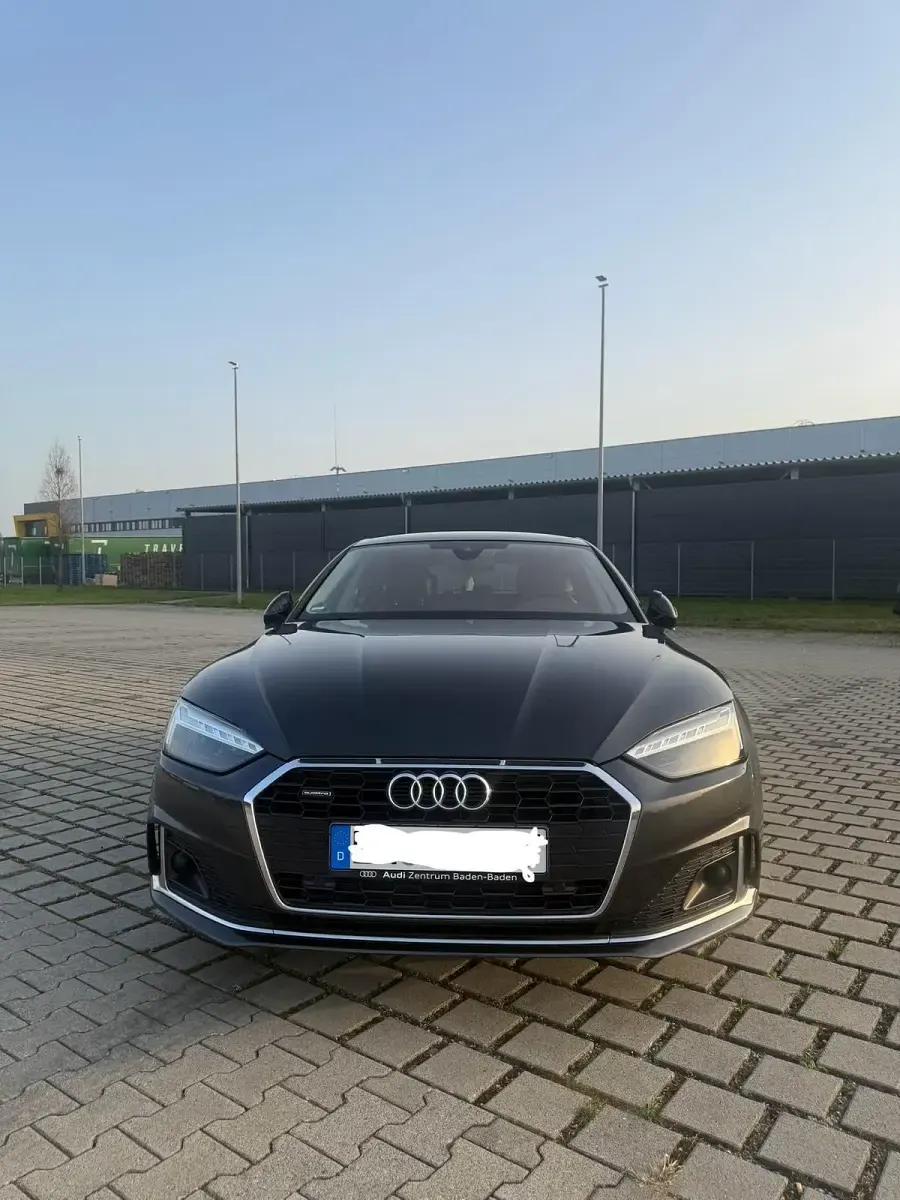 Gebraucht Audi A5 Sportback Ambiente 190 PS (139 kW) 2020 Grau Kleinwagen