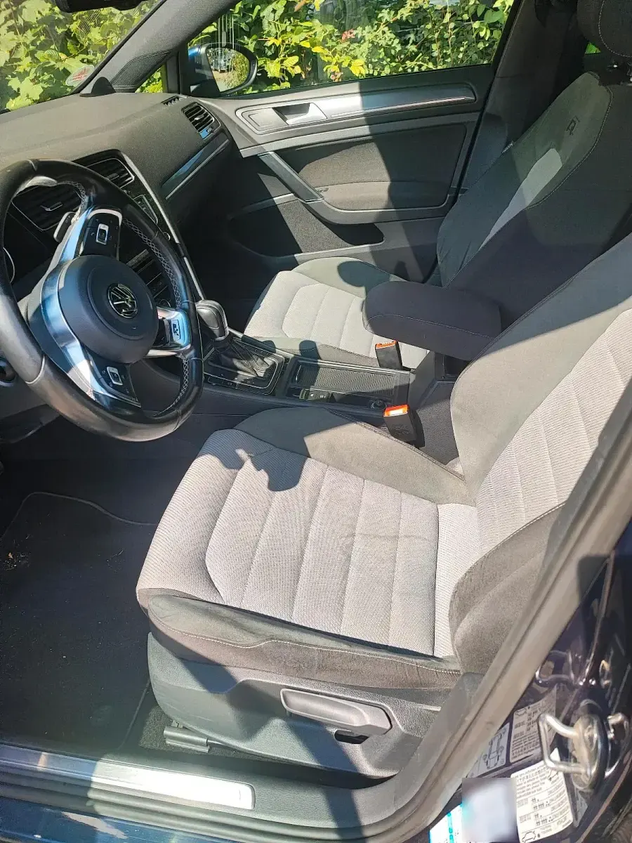 Second-hand VW Golf VII 150 CP (110 kW) 2015 Albastru Break
