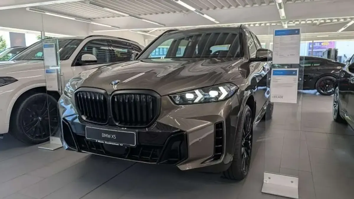 Neu BMW X5 M Sport 298 PS (219 kW) 2026 Other SUV