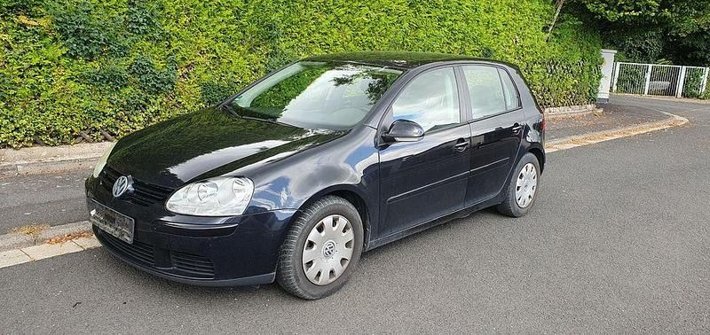 Schwarz Gebraucht 2005 VW Golf IV Limousine | 800 € (Superpreis) - Bild 1/4