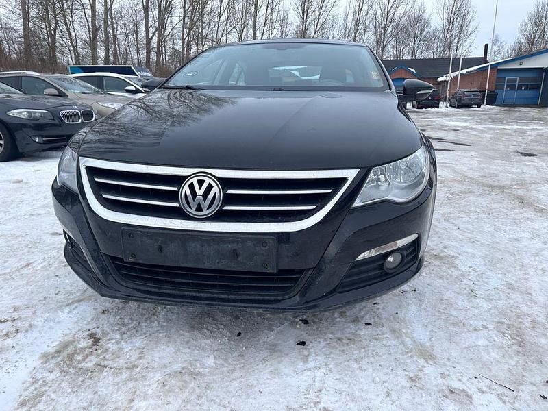 Gebraucht VW Passat Highline 140 PS (102 kW) 2010 Schwarz Limousine