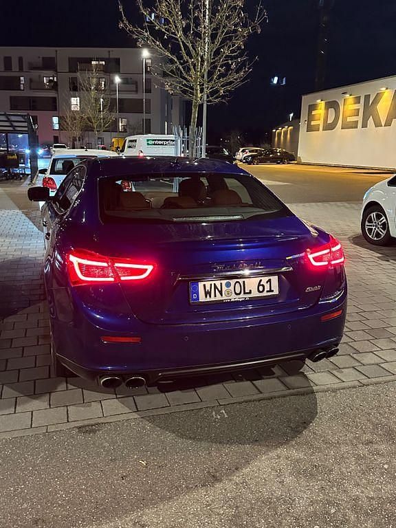 Gebraucht Maserati Ghibli 409 PS (300 kW) 2015 Blau Limousine
