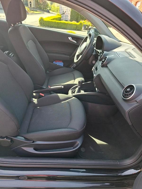Gebraucht Audi A1 90 PS (66 kW) 2012 Schwarz Kleinwagen