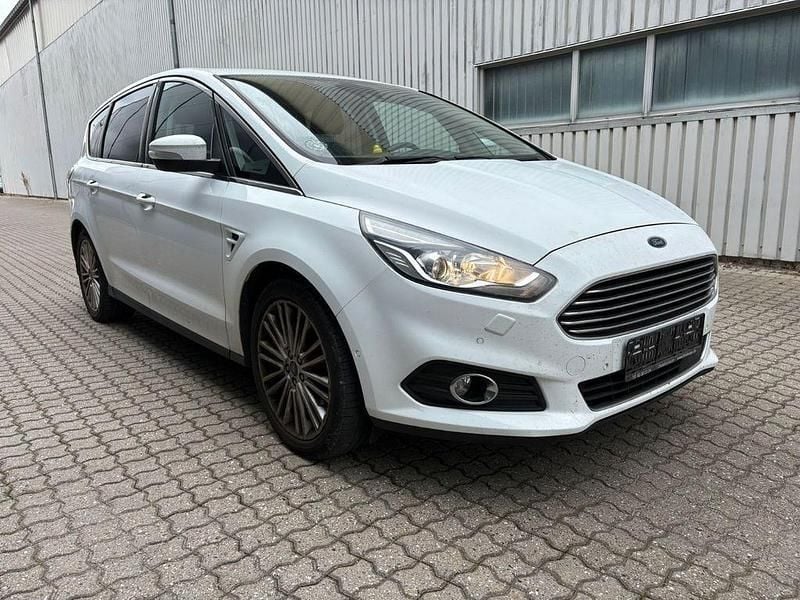 Gebraucht Ford S-MAX S 179 PS (131 kW) 2017 Weiß Van / Kleinbus