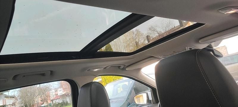 Gebraucht Ford Kuga 163 PS (119 kW) 2013 Weiß SUV