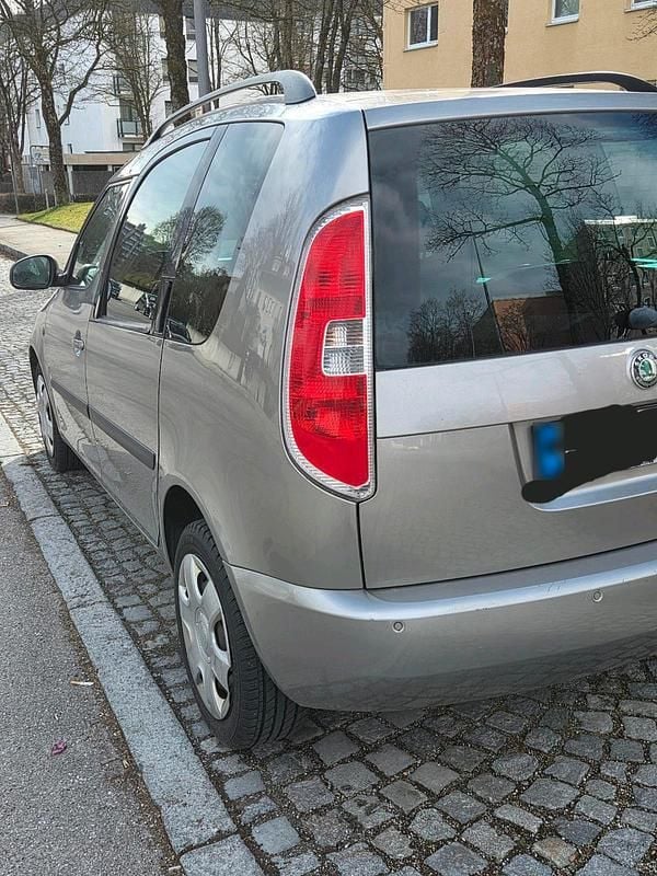 Gebraucht Skoda Roomster 105 PS (77 kW) 2009 Andere farben Van / Kleinbus