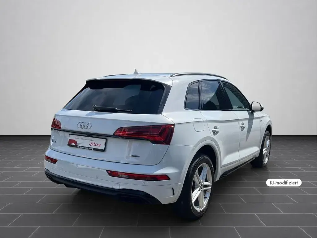 Gebraucht Audi Q5 Design 204 PS (150 kW) 2023 Gletscherweiß metallic SUV