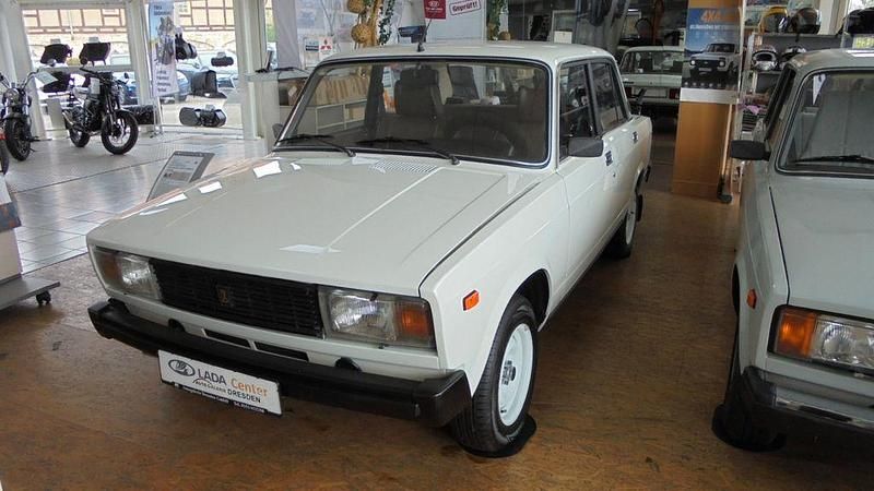 Gebraucht Lada 2105 65 PS (47 kW) 1987 Weiß Limousine