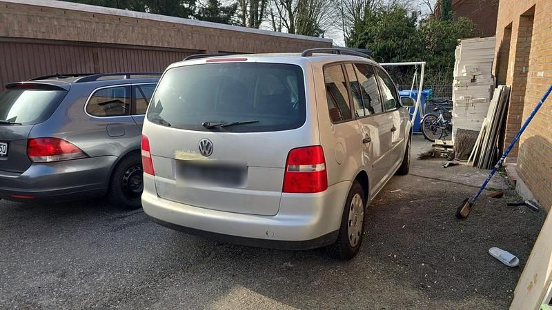 Gebraucht VW Touran 105 PS (77 kW) 2006 Silber Van / Kleinbus