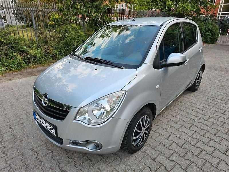 Silber Gebraucht 2009 Opel Agila Edition Limousine | 1.800 € (Guter Preis) - Bild 1/4