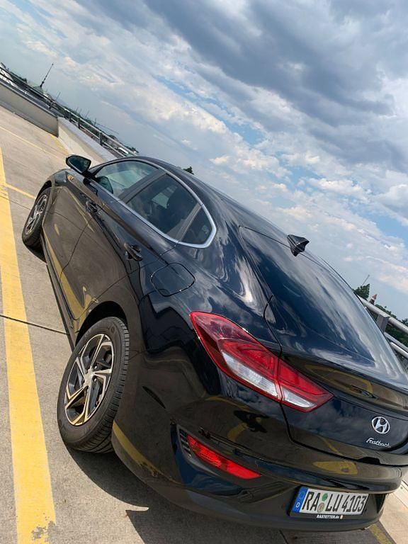 Schwarz Gebraucht 2022 Hyundai i30 Edition 30 Limousine | 20.000 € (Fairer Preis) - Bild 1/4