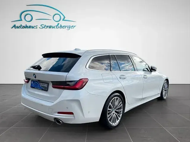 Gebraucht BMW 320 Shadowline 190 PS (139 kW) 2023 Weißkeine angabe Kombi