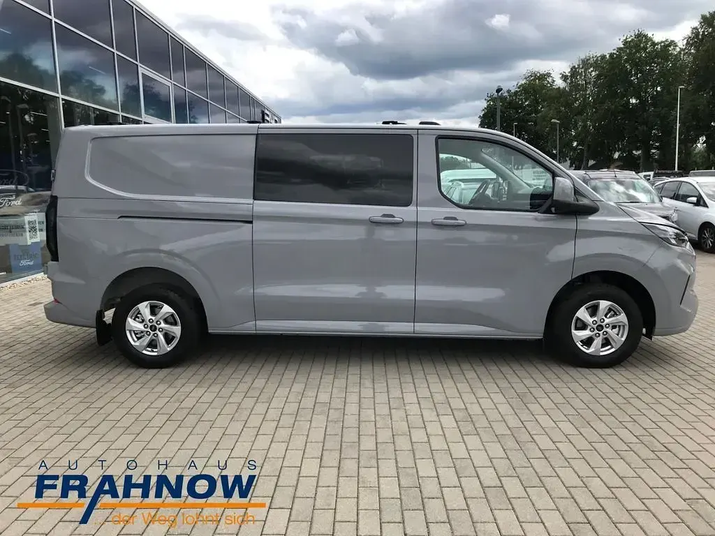 Neu Ford Transit Custom Limited 136 PS (100 kW) 2026 Grau Van