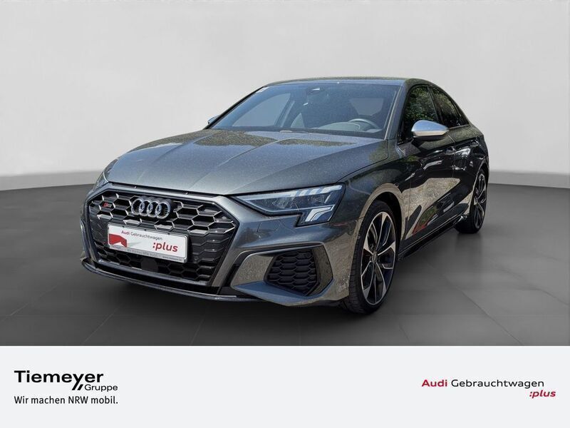 Grau Gebraucht 2024 Audi S3 Ambiente Limousine | 42.240 € (Guter Preis) - Bild 1/4
