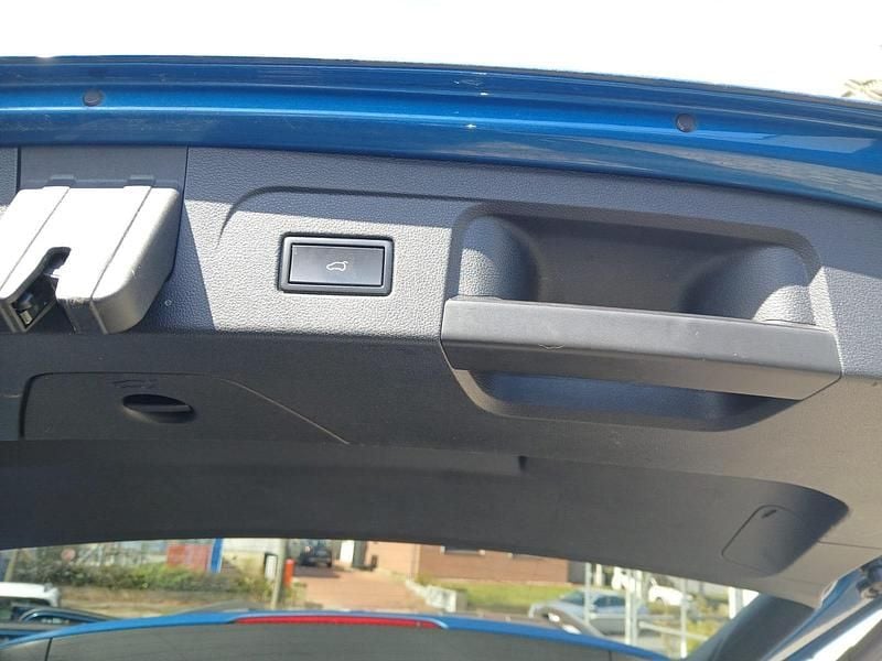 Gebraucht VW Touran 115 PS (84 kW) 2018 Blau Van / Kleinbus