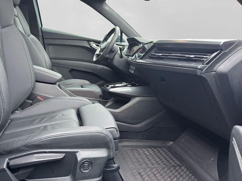 Gebraucht Audi Q4 Sportback e-tron Ambiente 150 kW (204 PS) 2022 Geysirblau metallic SUV