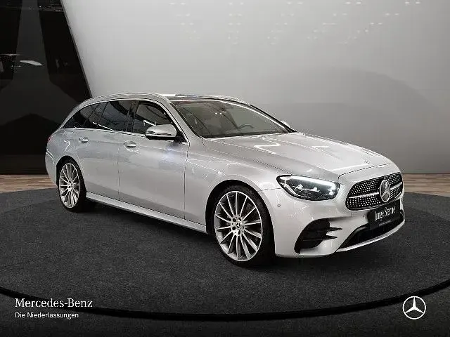 Second-hand Mercedes E220 Avantgarde 200 CP (147 kW) 2023