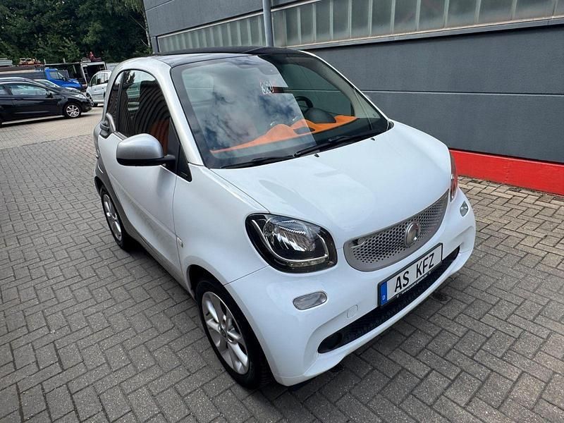 Violet Gebraucht 2015 Smart ForTwo Coupé Passion Kleinwagen | 5.990 € (Etwas zu teuer) - Bild 1/4