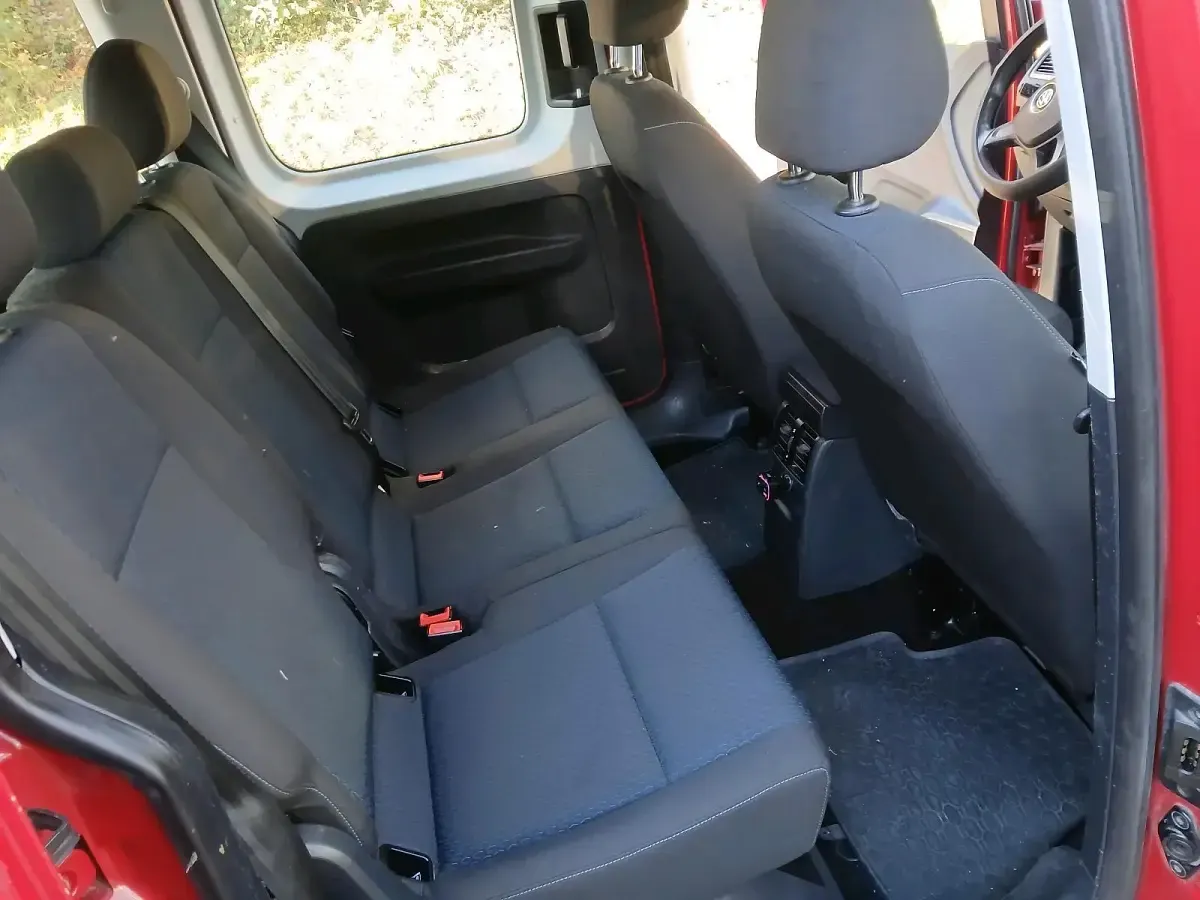 Używany VW Caddy 102 KM (75 kW) 2016 Minivan