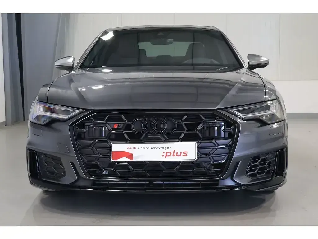 Gebraucht Audi S6 Ambiente 253 PS (186 kW) 2025 Grau Limousine