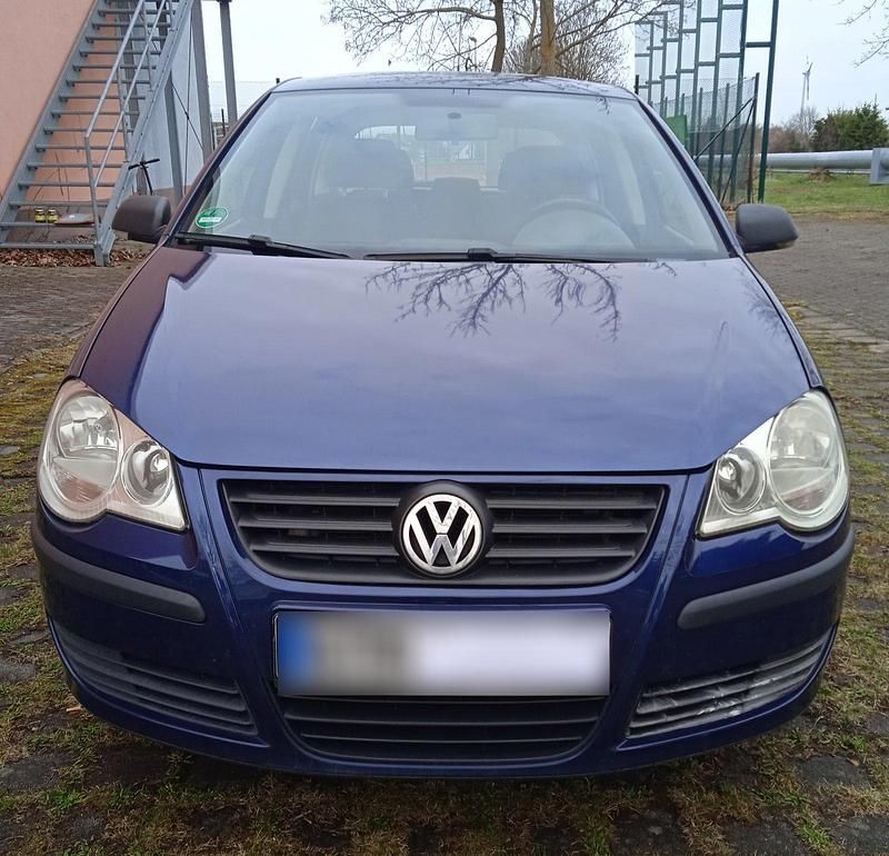 Gebraucht VW Polo 64 PS (47 kW) 2006 Blau Kleinwagen