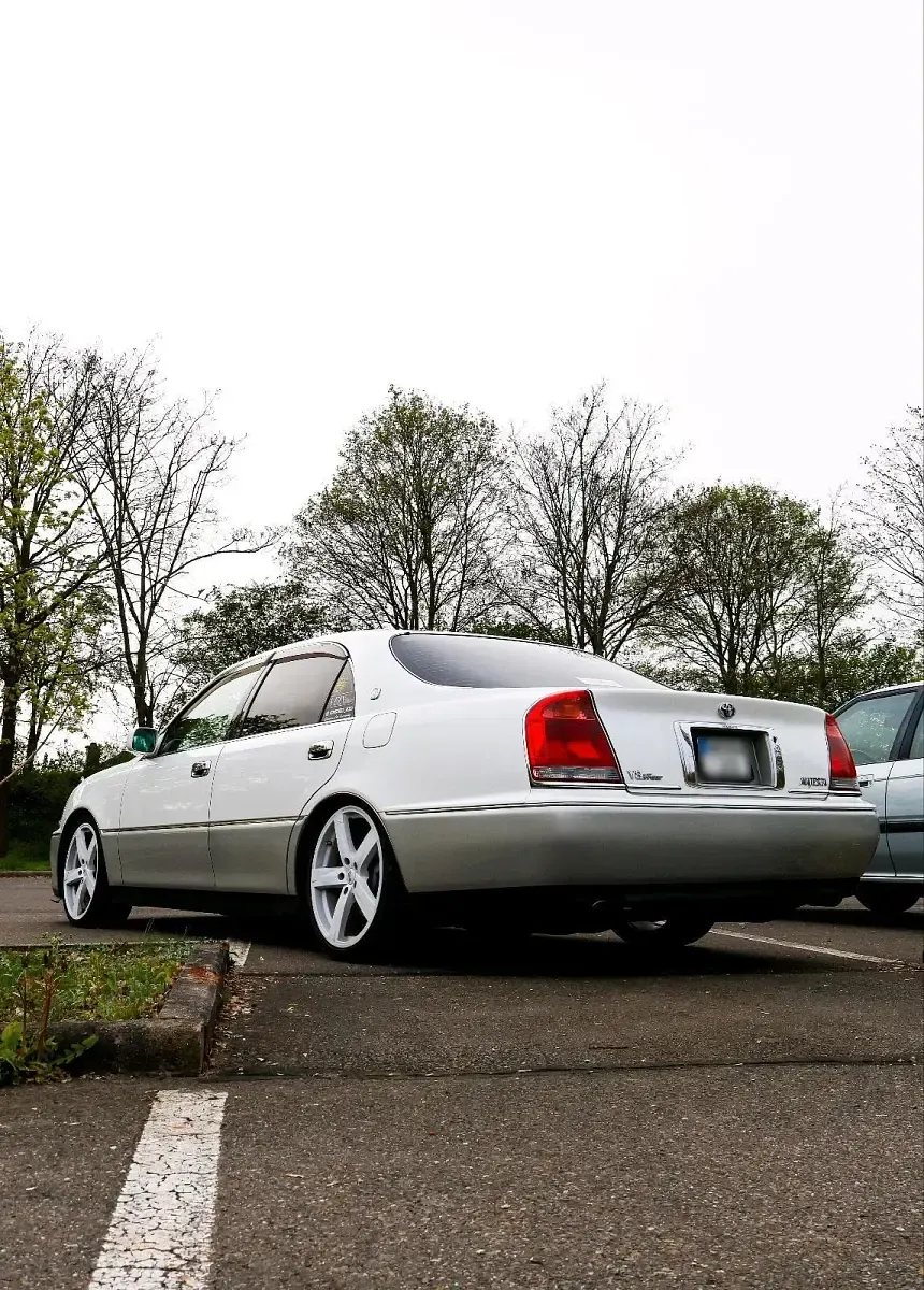 Gebraucht Toyota Crown 280 PS (205 kW) 2000 Andere farben Limousine