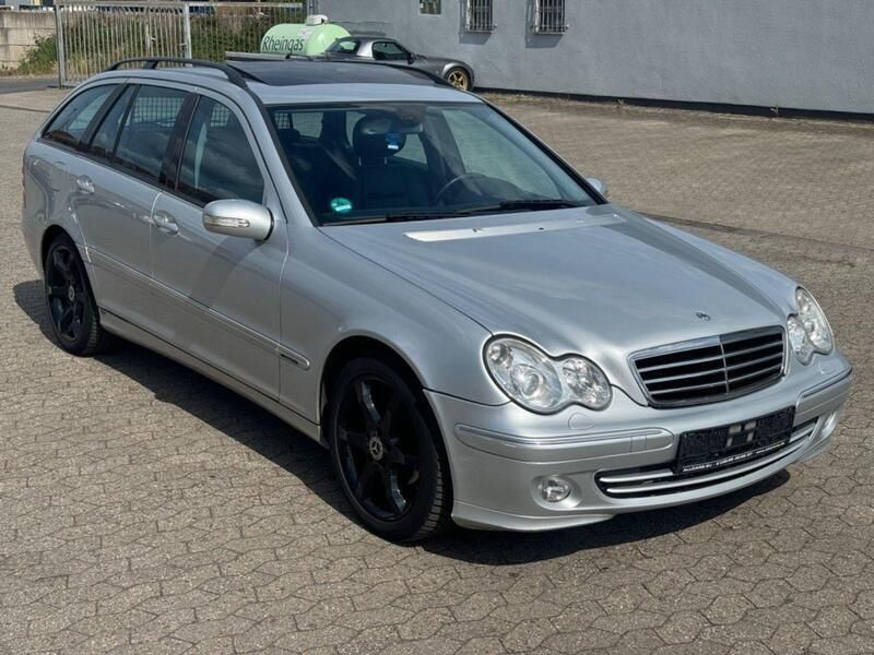 Grau Gebraucht 2005 Mercedes C220 Avantgarde Kombi | 1.950 € (Guter Preis) - Bild 1/4