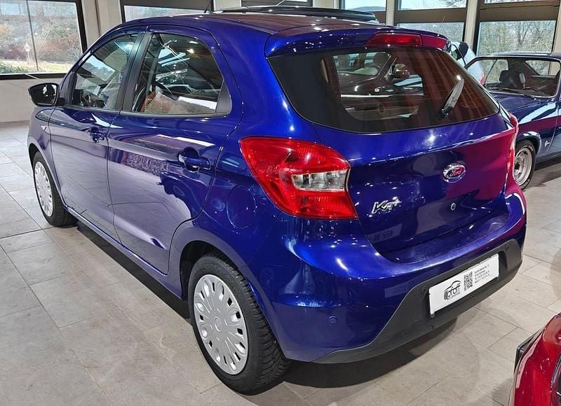 Gebraucht Ford Ka 86 PS (63 kW) 2018 Blau Limousine