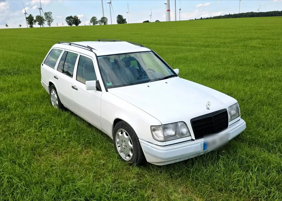 Gebraucht Mercedes E200 136 PS (100 kW) 1993 Weiß Kombi